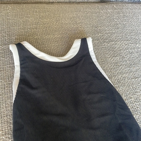 NWT BEACH RIOT Steph One-Piece! - Picture 6 of 9